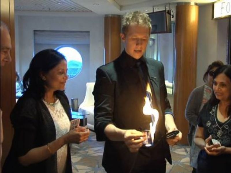 martin close up magician